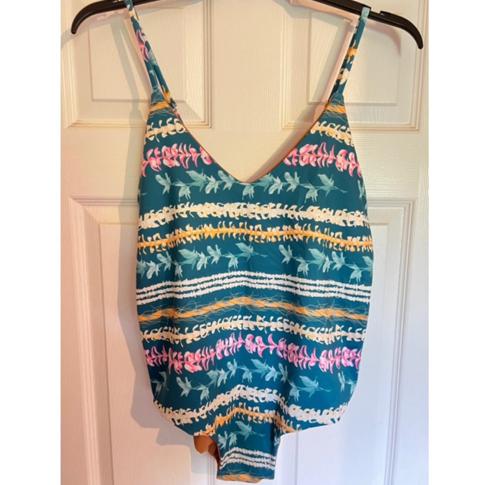 Na Wahine Lole x Kaimade Green Lei Makoa One Piece Bikini💚